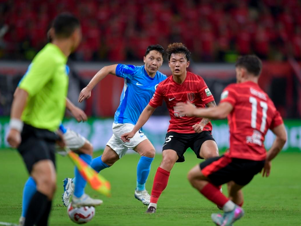 开云综合 -包含关键时刻突围战来临，成都蓉城围绕NBA季后赛单刀错失，气氛紧张，球队文化再被提及的词条